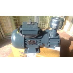  Vákuum szivattyú 230 volt 2 sajtárhoz